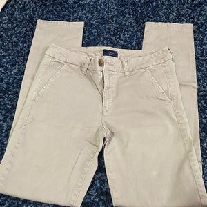 AE khakis sz 8